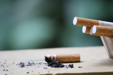 Nuovi prezzi per le sigarette : da oggi fumare ti costa di più